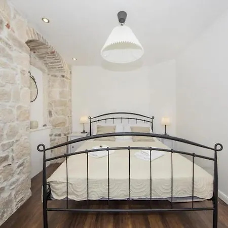 Stone Elegance St * Split