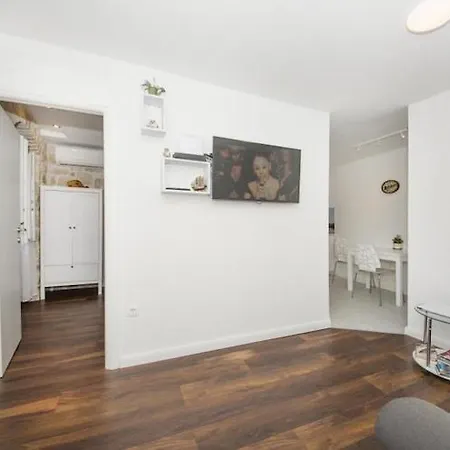 Stone Elegance St Appartement